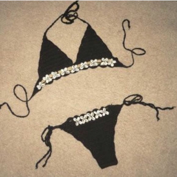 🌊 Black Crotchet Bikini 👙 - Picture 2 of 2